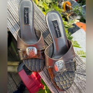 Brighton Brown Leather Croc Embossed Kaye Kitten Heels. Sz 8m